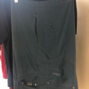 Kuhl outdoor shorts size 36 20inches